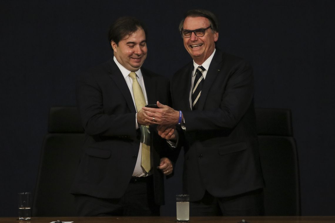 Wilson Dias/Agência Brasil Os presidentes da Câmara, Rodrigo Maia, da república, Jair Bolsonaro, participam da cerimônia de posse dos novos procuradores da República, aprovados no último concurso público para provimento de cargos.