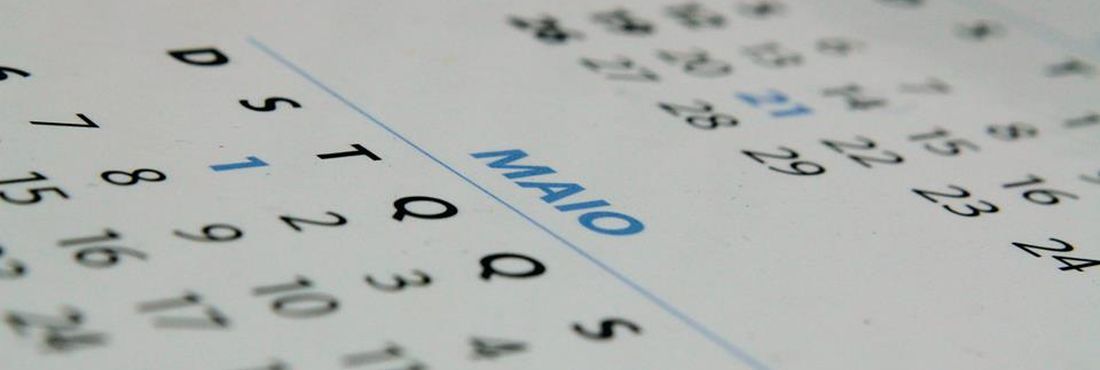 Calendário Dos onze feriados nacionais de 2015, dez vão cair em dias de semana