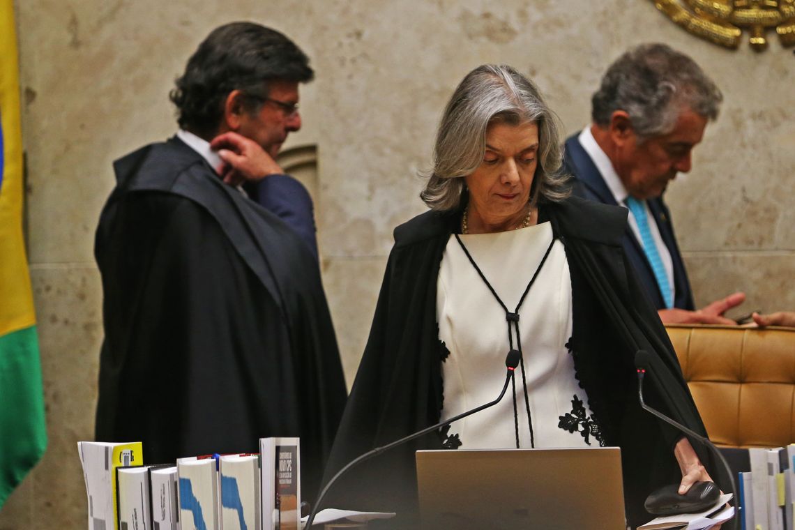 José Cruz/Agência Brasil Brasília - A presidente do Supremo Tribunal Federal, Cármen Lúcia, durante julgamento do pedido de habeas corpus do ex-presidente Lula (José Cruz/Agência Brasil)
