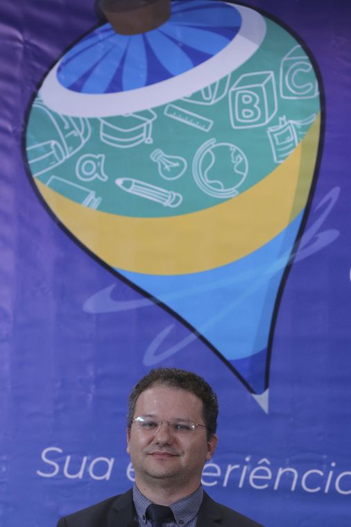 Valter Campanato/Agência Brasil O secretario de alfabetização do Ministério da Educação, Carlos Francisco de Paula Nadalim, lança a 12ª edição do Prêmio Professores do Brasil.