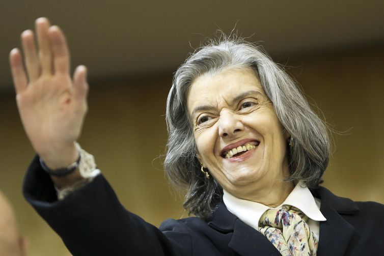 Marcelo Camargo/Agência Brasil/Agência Brasil A ministra do Supremo Tribunal Federal, Cármen Lúcia, durante homenagem da Ordem dos Advogados do Brasil (OAB) pelos 30 anos de promulgação da Constituição da República.