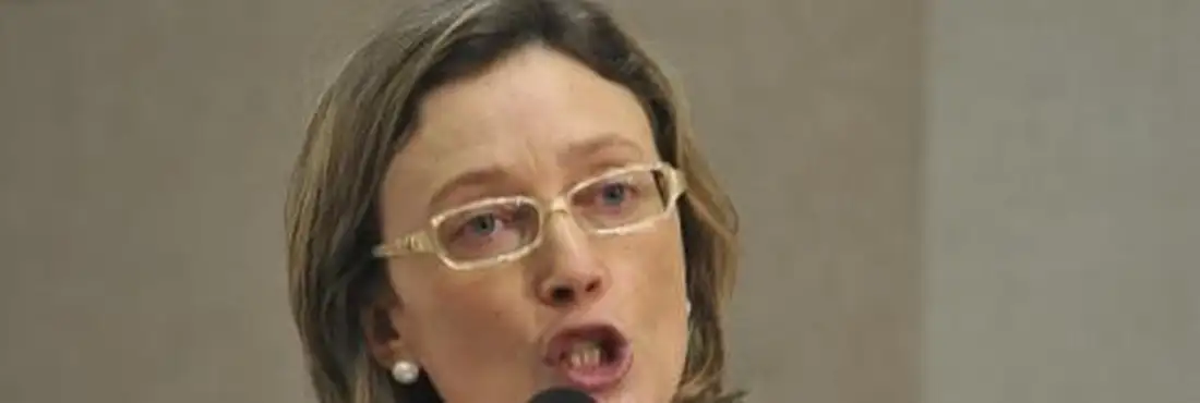 Ministra da Secretaria de Direitos Humanos, Maria do Rosário “É preciso compreender que um crime contra um homossexual atinge não só a pessoa, mas a família e a sociedade como um todo. É assim que nos sentimos no governo brasileiro”, disse a ministra ao divulgar dados sobre violação de direitos homossexuais