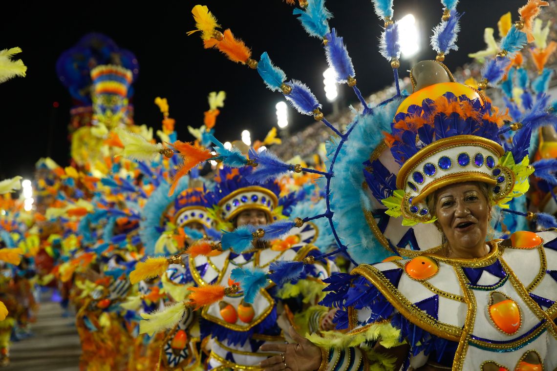 Tânia Rêgo; Agência Brasil Rio de Janeiro - Desfile da União da Ilha no segundo dia de apresentações do Grupo Especial das Escolas de Samba do Rio, na Sapucaí (Tânia Rêgo/Agência Brasil)