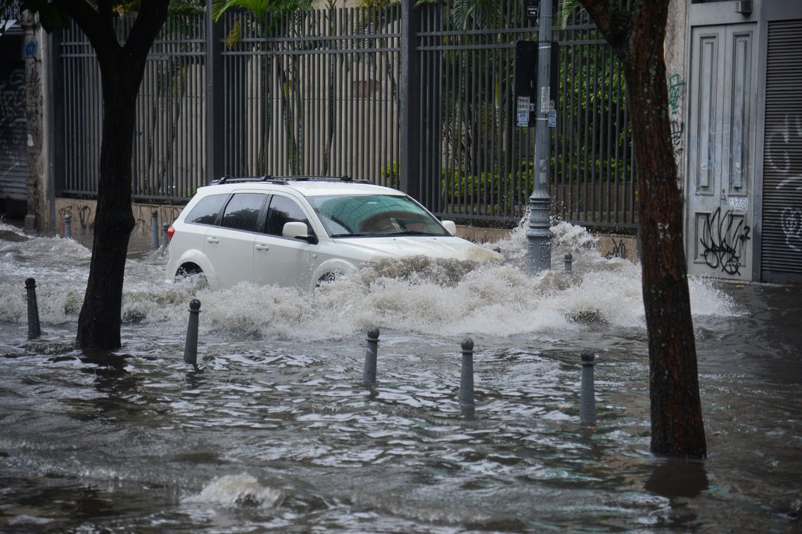 Chuva no centro do Rio de Janeiro