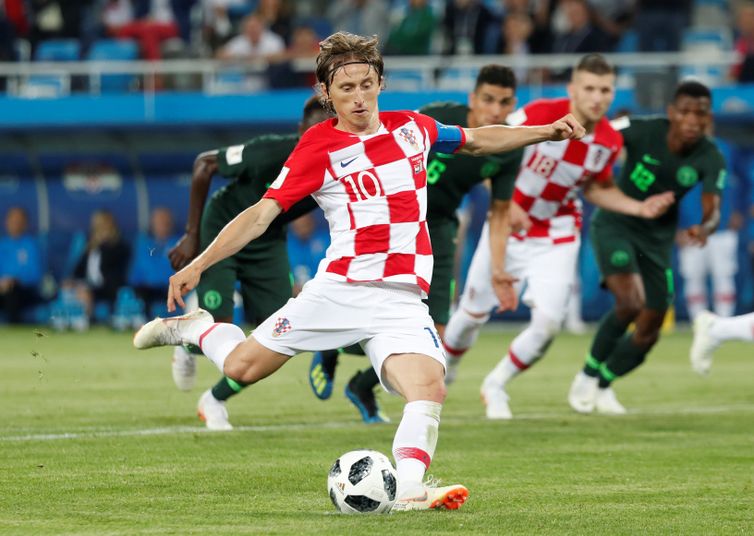 Copa 2018: Croácia e Nigéria. Luka Modric marca o segundo gol  da Croácia de pênalti.