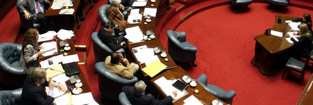 Senado uruguaio discute lei que descriminaliza o aborto Senado uruguaio discute lei que descriminaliza o aborto