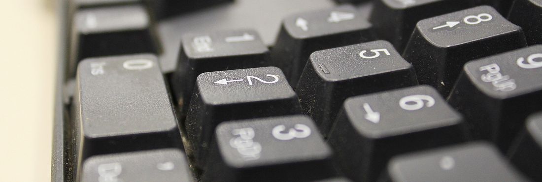 Teclado Internet – tecnologia da informação.