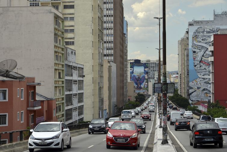 SÃ£o Paulo - Prefeito JoÃ£o Doria sanciona criaÃ§Ã£o do Parque Municipal do MinhocÃ£o, que prevÃª desativaÃ§Ã£o gradativa do Elevado JoÃ£o Goulart para carros e uso exclusivo para lazer (Rovena Rosa/AgÃªncia Brasil)