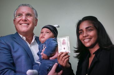 O ministro do Desenvolvimento Social, Alberto Beltrame, visita os imigrantes venezuelanos acolhidos no residencial Veneto e Veneza, em Canoas (RS).