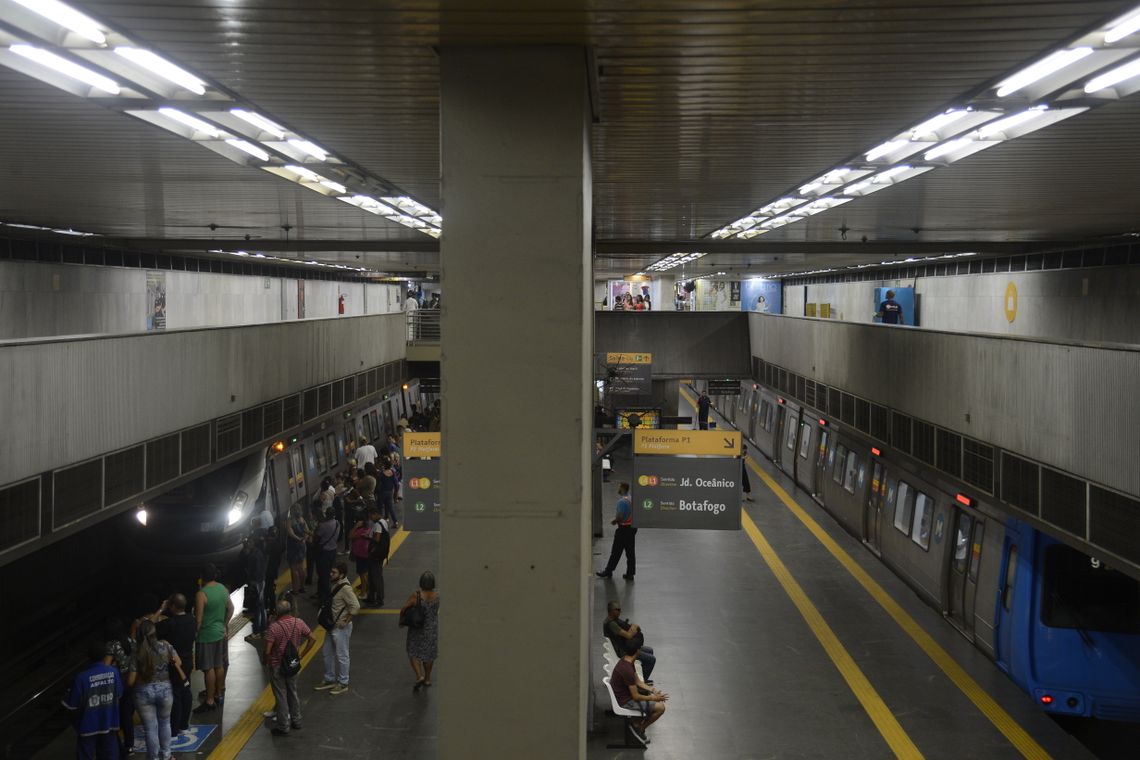 Fernando Frazão/Agência Brasil Plataforma de embarque da estação Central do Metrô Rio, no centro da cidade.