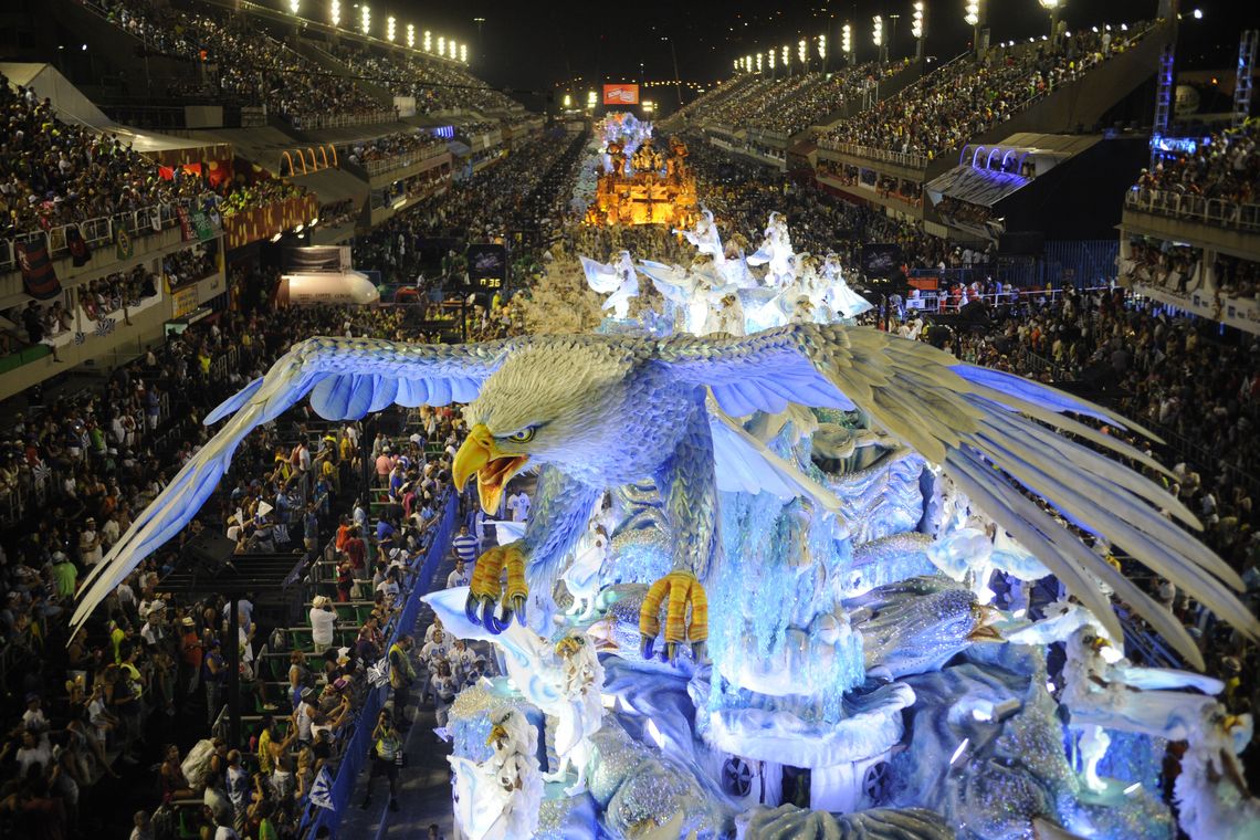 Tania Rego Rio de Janeiro - Escolas de samba do Grupo Especial se apresentam no Sambódromo da Marquês de Sapucaí, no segundo dia de desfiles (Fernando Frazão/Agência Brasil)