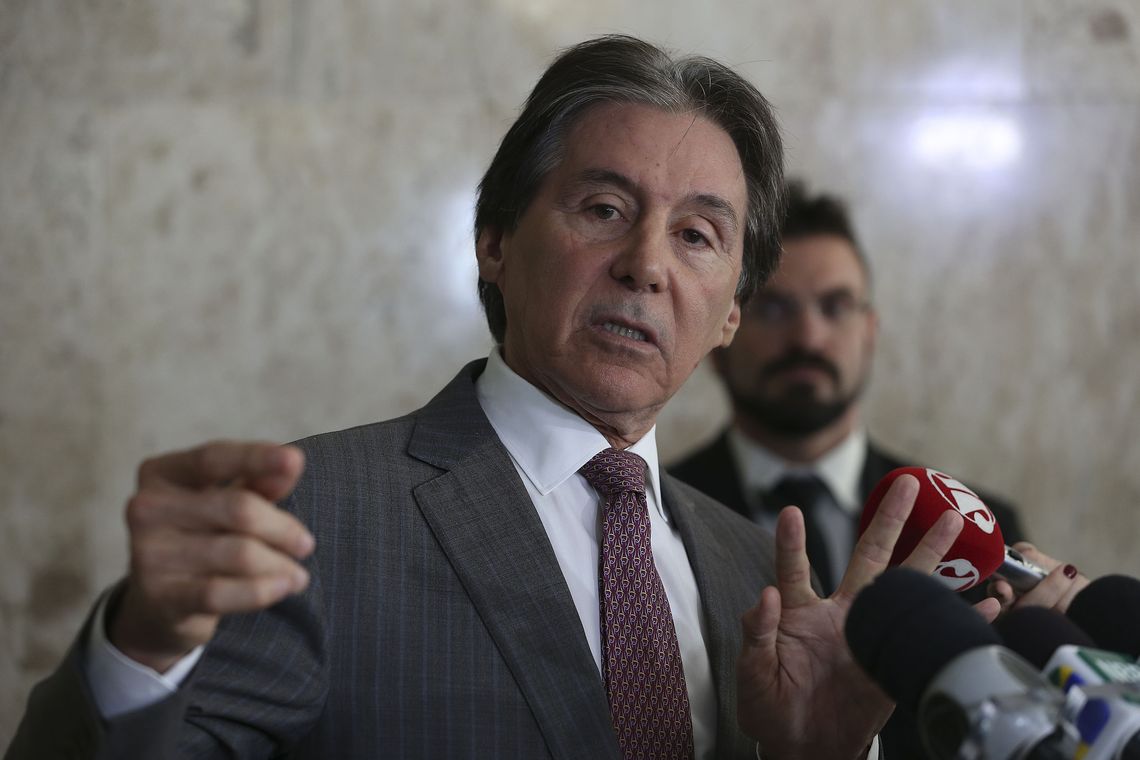 Valter Campanato/Agência Brasil Brasília - Entrevista coletiva com o presidente do Senado, Eunício Oliveira, que fala sobre a medida provisória da reforma trabalhista (Valter Campanato/Agência Brasil)
