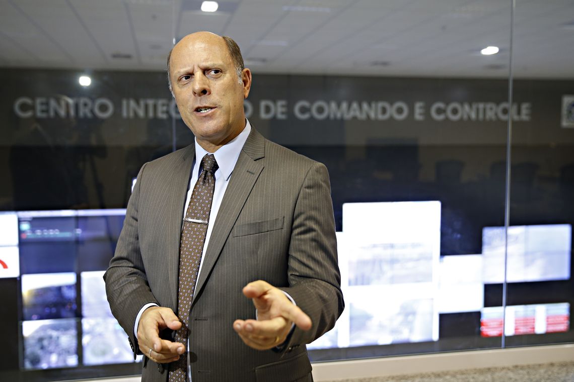 Fernando Frazão/Agência Brasil O porta-voz do Comando Militar do Leste, coronel Roberto Itamar faz um balanço dos três meses de intervenção federal no Rio de Janeiro, em entrevista no Centro Integrado de Comando e Controle (CICC)