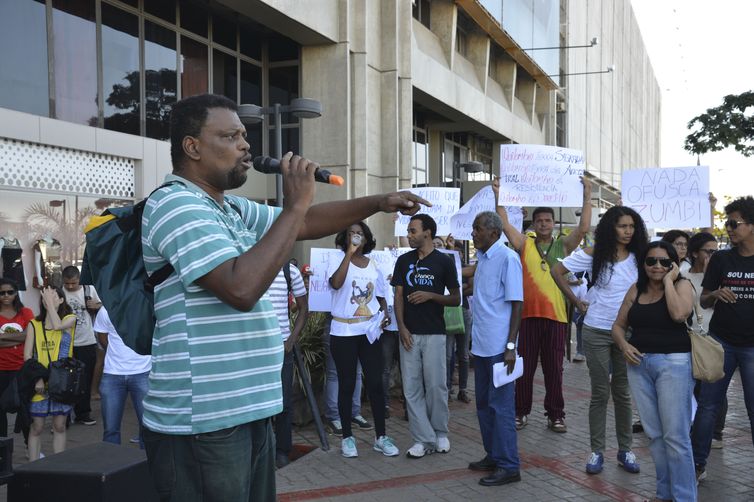 Convocada pela campanha: Reaja ou será morto, acontece a 2ª Marcha Internacional Contra o Genocídio do Povo Negro. O movimento luta pelo fim do genocídio da população negra e contra o racismo. (José Cruz/Agência Brasil)