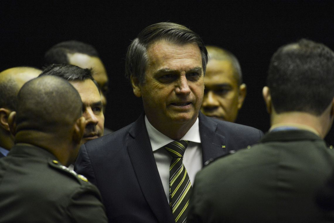 Marcelo Camargo/Agência Brasil O presidente Jair Bolsonaro participa de sessão solene em homenagem ao aniversário do Comando de Operações Especiais do Exército Brasileiro, na Câmara dos Deputados.