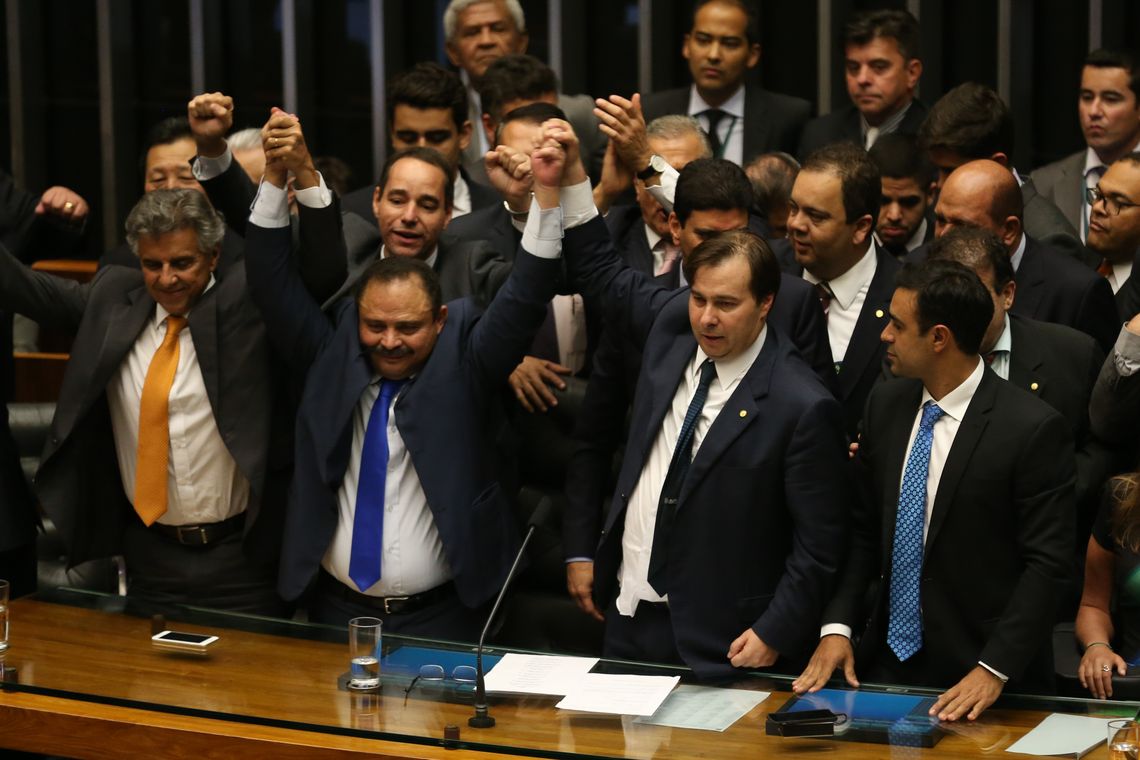 Fabio Rodrigues Pozzebom/Agência Brasil Brasília - O deputado Rodrigo Maia (DEM-RJ) foi eleito presidente da Câmara dos Deputados, com 285 votos. (Fabio Rodrigues Pozzebom/Agência Brasil)