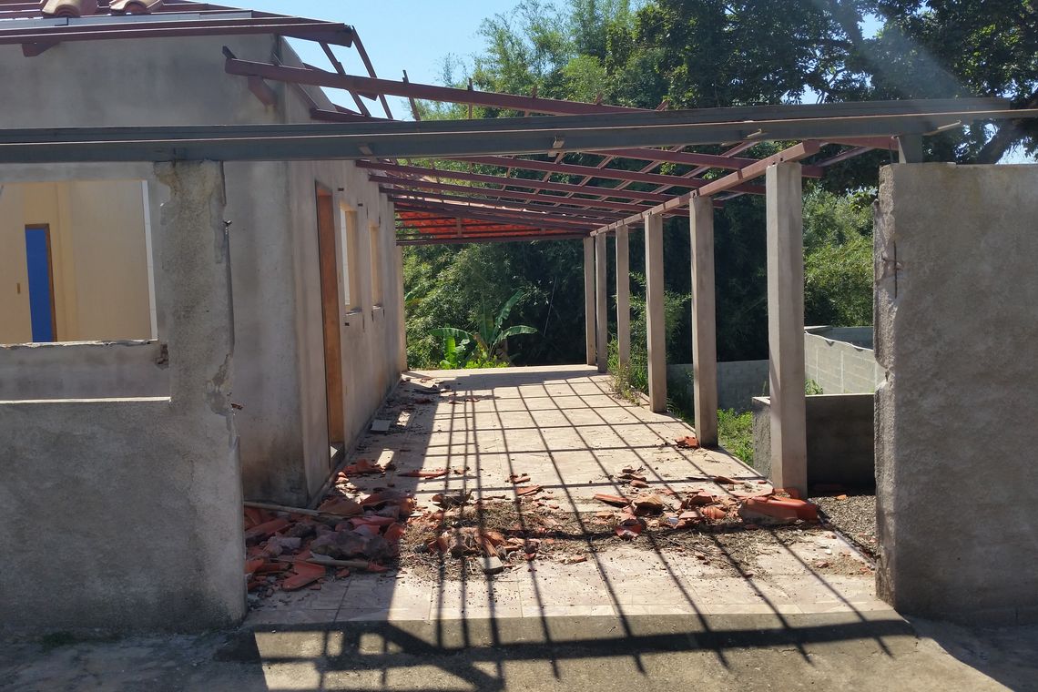 Léo Rodrigues/Agência Brasil Mariana/MG - Na parte alta de Bento Rodrigues, casas não atingidas foram saqueadas após evacuação (Léo Rodrigues/Agência Brasil)