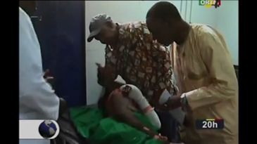 
Ministro da JustiÃ§a do Mali visita sobreviventes de massacre no hospital