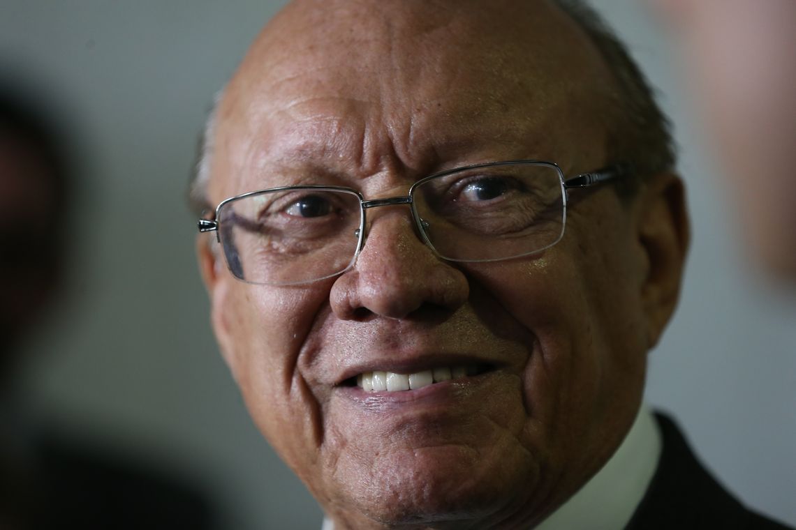 Fabio Rodrigues Pozzebom/Agência Brasil Brasília - O presidente do Conselho de Ética do Senado, senador João Alberto, fala com a imprensa sobre a representação em desfavor de Aécio Neves, apresentada pela Rede e PSOL (Fabio Rodrigues Pozzebom/Agência Brasil)