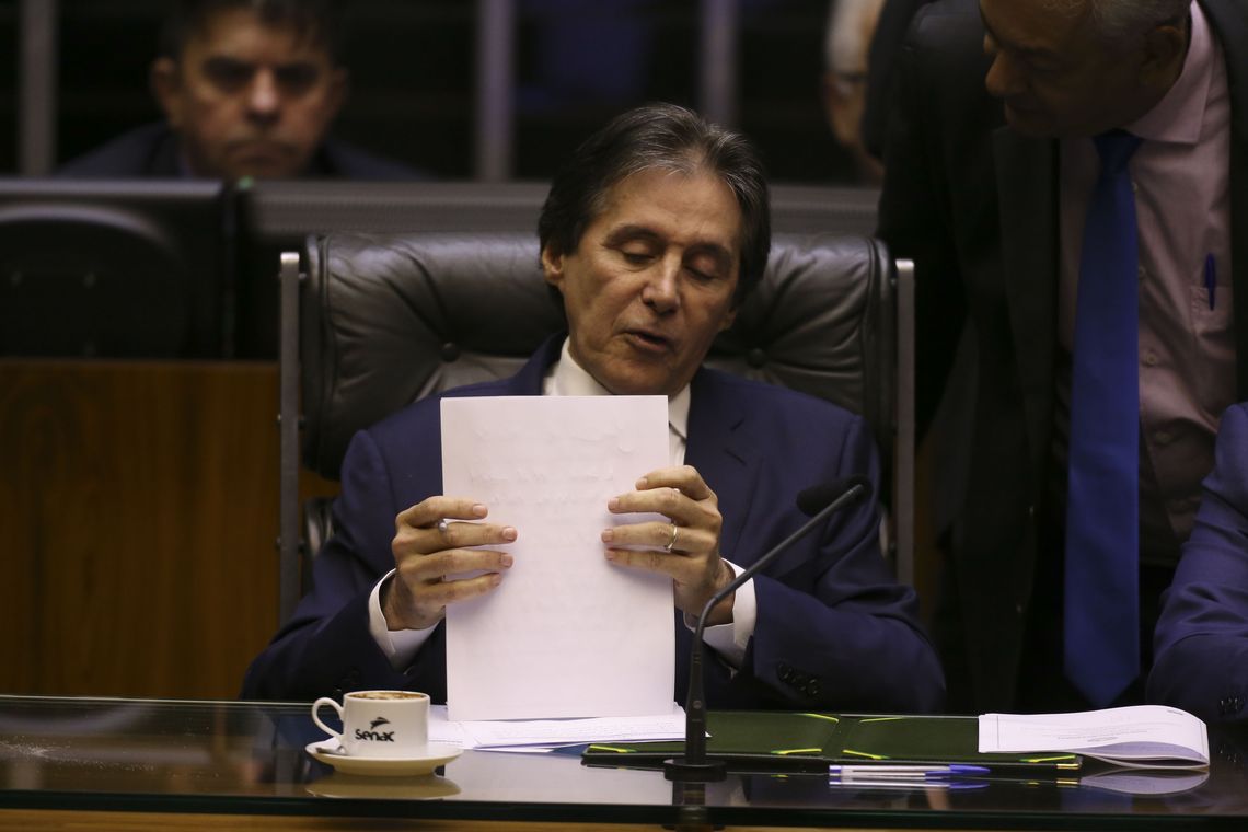 Valter Campanato/Agência Brasil O presidente do Senado, Eunício Oliveira durante sessão plenária, para apreciar e votar o projeto da Lei de Diretrizes Orçamentárias (LDO) para 2019