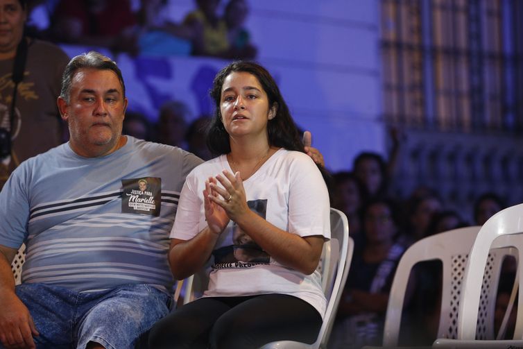 - /div
/div /div
p /p
p Ela acredita que a falta de uma resposta deve ser mais leve para ela do que para a família de Marielle, porque a ver