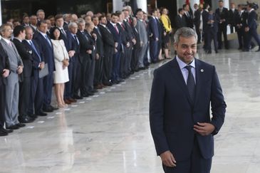 O presidente do Paraguai, Mario Abdo Benítez, é recebido pelo presidente Jair Bolsonaro, em Brasília, em uma visita oficial de Estado. 