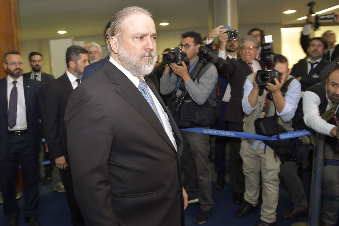Marcos Brandão/Agência Senado Subprocurador-geral Augusto Aras, indicado pelo presidente Jair Bolsonaro para ser o novo chefe da Procuradoria Geral República (PGR), concede entrevista após reunir-se com o presidente do Senado, sendor Davi Alcolumbre