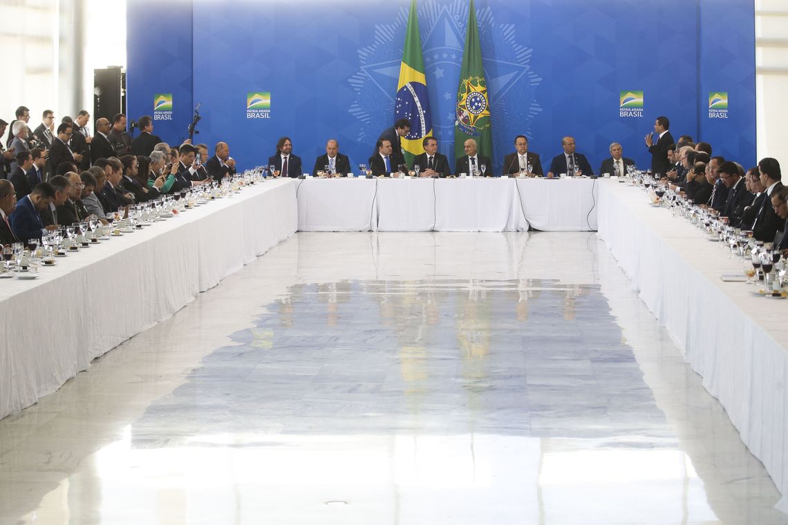 O presidente Jair Bolsonaro toma café da manhã com a bancada da Frente Parlamentar Evangélica no Congresso Nacional.