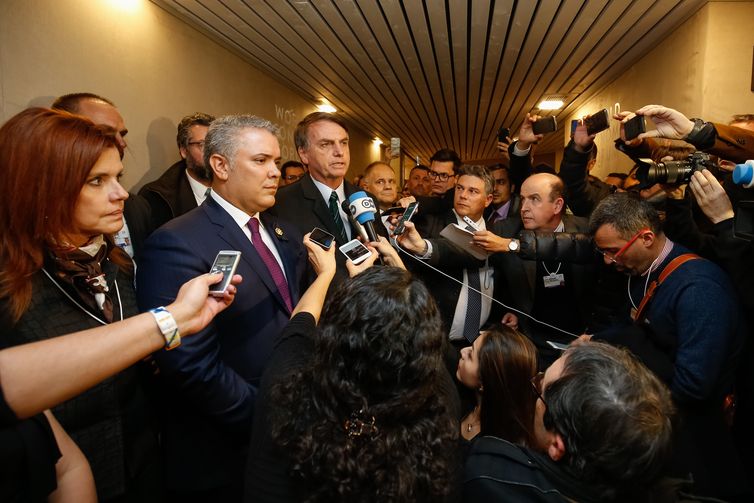 Presidente da República, Jair Bolsonaro, e o Presidente da Colômbia, Iván Duque Márquez, durante declaração conjunta sobre o Governo da Venezuela.