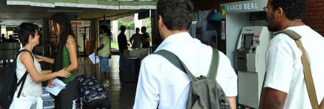 Matrícula de aprovados no Sisu termina hoje Matrícula de aprovados no Sisu termina hoje