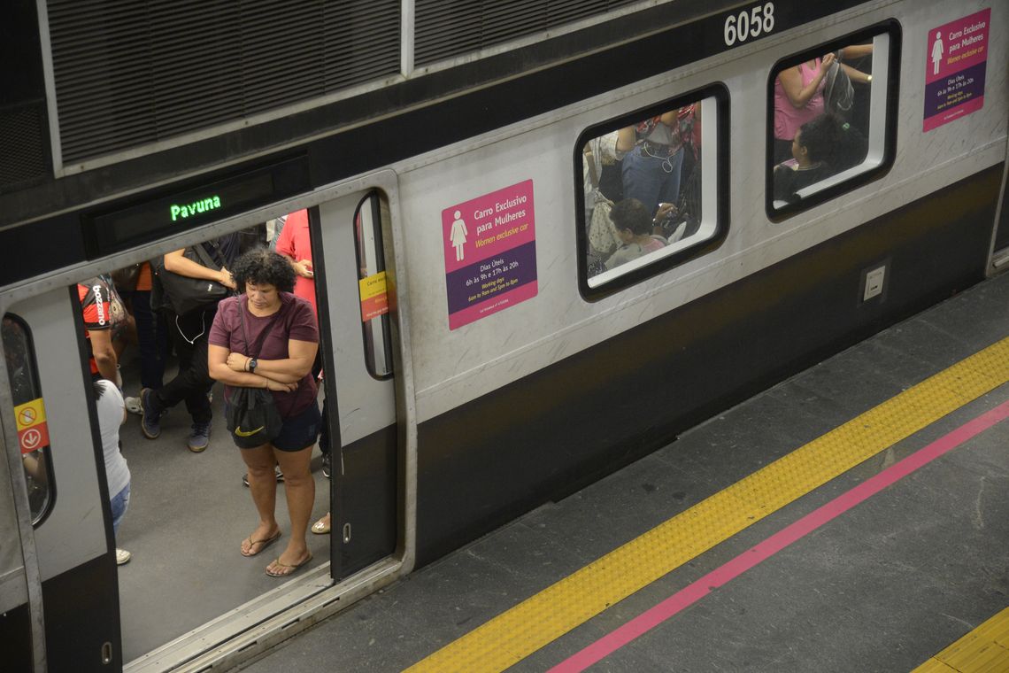 Fernando Frazão/Agência Brasil Plataforma de embarque da estação Central do Metrô Rio, no centro da cidade.