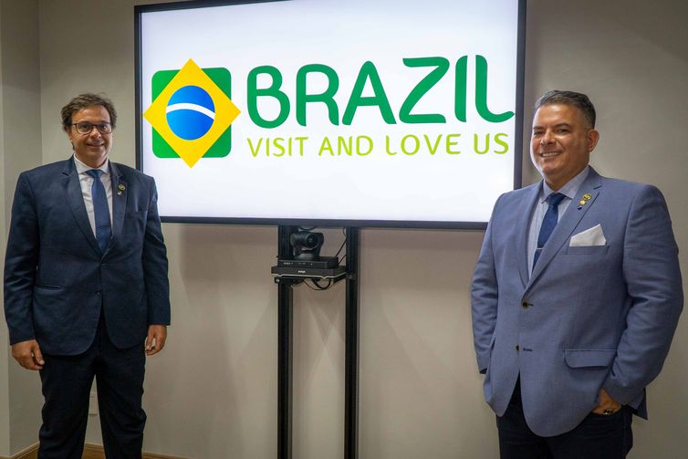 Divulgação Embratur A nova marca é inspirada na Bandeira Nacional