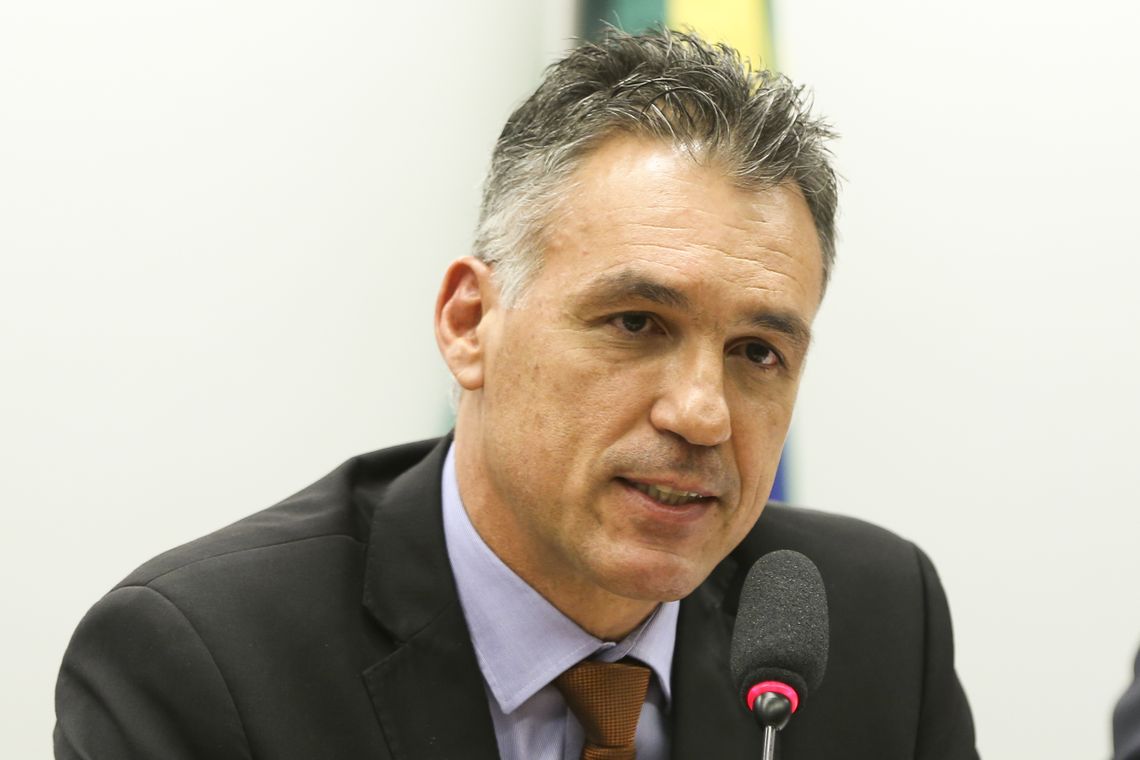 Marcelo Camargo/Agência Brasil Brasília - O presidente dos Correios, Guilherme Campos, participa de audiência conjunta das comissões de Ciência, Tecnologia, Comunicação e Informática; de Direitos Humanos e Minorias; de Finanças e Tributação; e de Integração Nacional,
