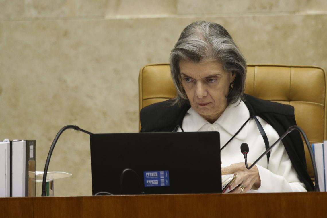 Antonio Cruz/Agência Brasil A presidente do STF, Cármen Lúcia durante o julgamento em que o STF decide pela legalidade ou não da prática de sacrifícios animais em cultos religiosos.