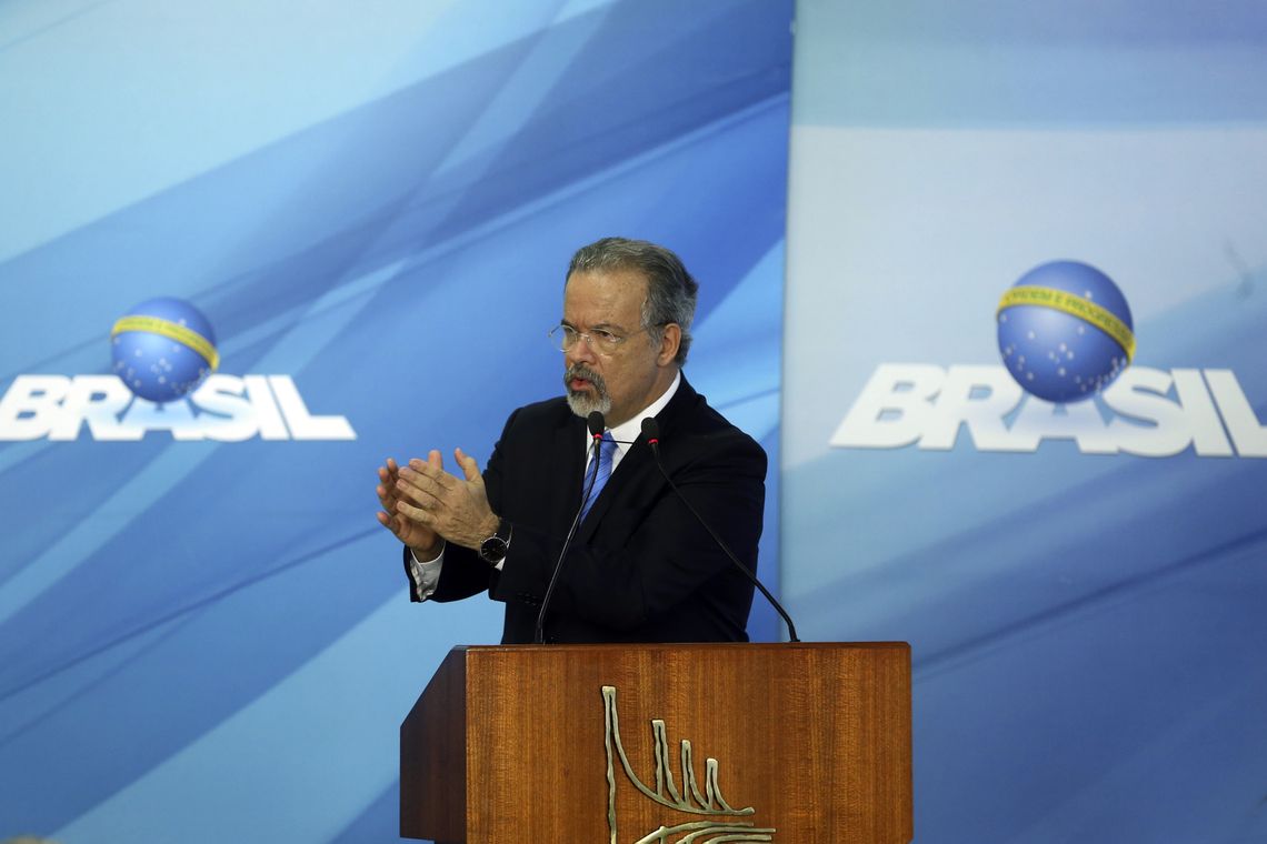 Valter Campanato/Agência Brasil O ministro da Segurança Pública, Raul Jungmann, discursa na cerimônia de sanção da lei que cria o Sistema Único de Segurança (SUSP), no Palácio do Planalto.