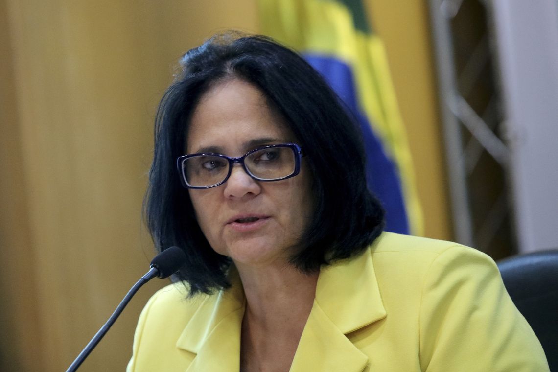 Wilson Dias/Agência Brasil A ministra da Mulher, Família e Direitos Humanos, Damares Alves, participa da cerimônia de assinatura de Carta Preventiva em Relação à Semana de Prevenção à Gravidez.