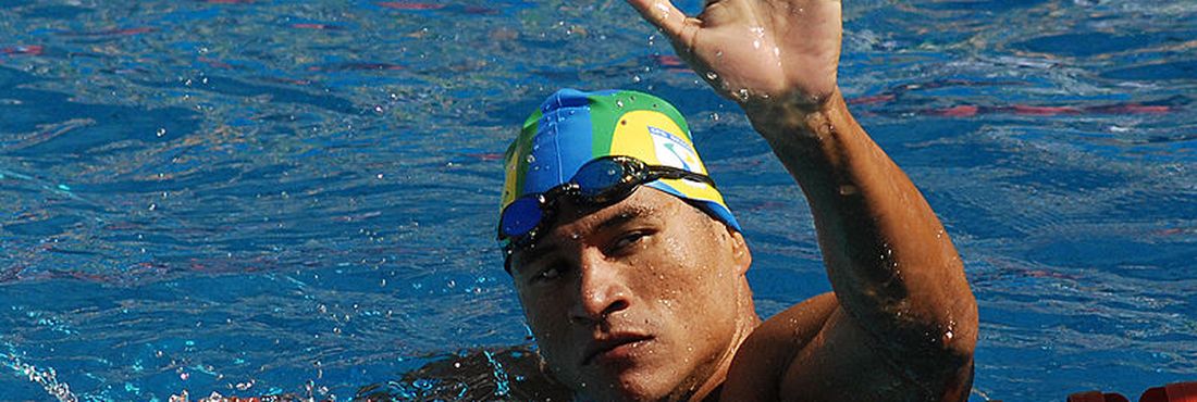 Nadador Paralímpico Clodoaldo Silva Rio de Janeiro - O nadador Clodoaldo Silva bate novo recorde nos 150 metros medley, nos Jogos Parapan-Americanos 2007