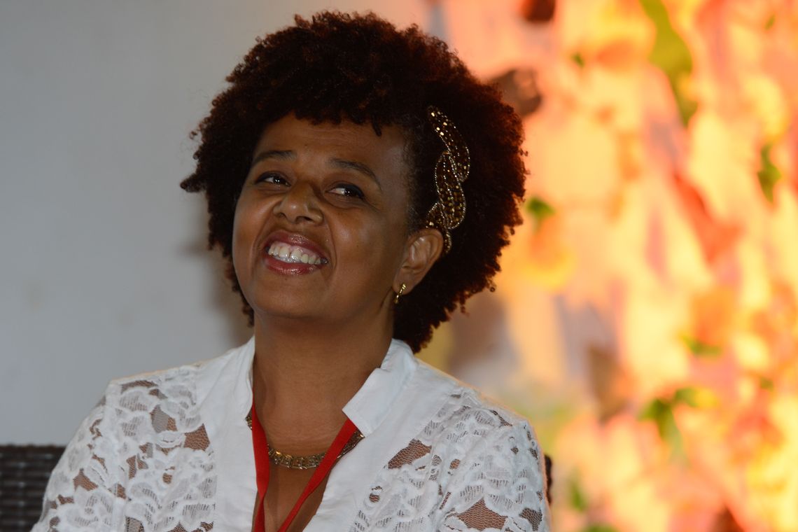 Valter Campanto/Agência Brasil Angela Gomes, engenheira florestal e ativista do MNU- MG, durante palestra Territórios Negros, fontes de sabedoria ancestral, no Festival Latinidades 2014 (Valter Campanato/Agência Brasil)
