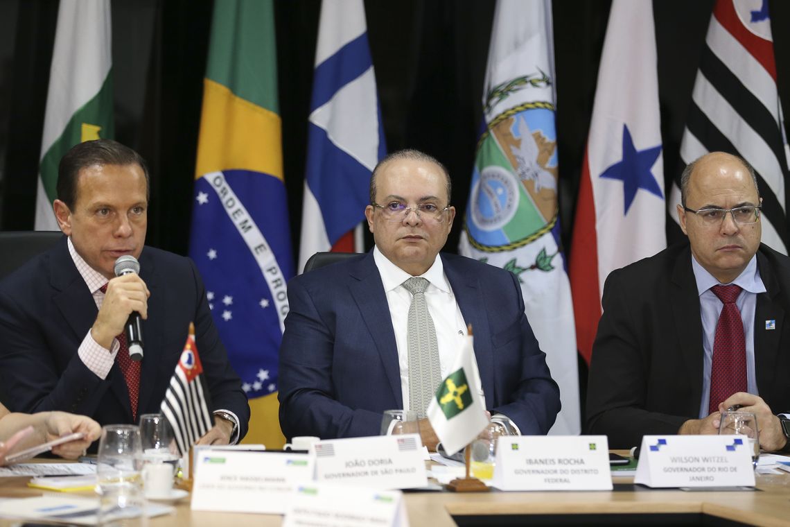 José Cruz/Agência Brasil Os governadores, de São Paulo, João Doria, do Distrito Federal, Ibanez Rocha e do Rio de Janeiro, Wilson Witzel, participam da 5ª Reunião do Fórum de Governadores.