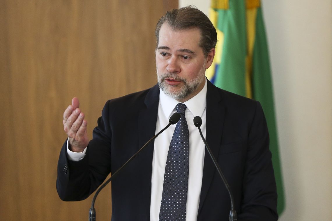 O presidente do STF e do Conselho Nacional de Justiça (CNJ), Dias Toffoli, assina acordos de cooperação técnica com o Ministério da Saúde, o Instituto Humanitas360 e a Universidade de São Paulo (USP).