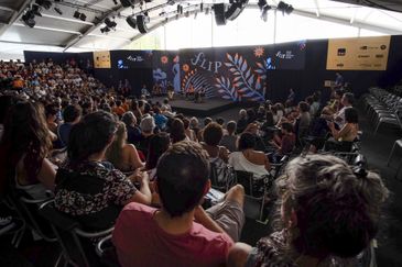 Mesa Barco Com Asas, na Festa Literária Internacional de Paraty (Flip)