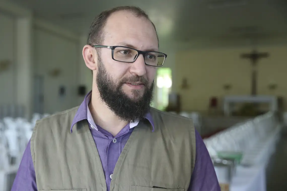 Valter Campanato/Agência Brasil O coordenador nacional da Cáritas Brasileira, Fernando Zamban, fala sobre o acolhimento de Migrantes venezuelanos em casas alugadas pelo programa de integração da Cáritas Brasileira, em São Sebastião, no Distrito Federal.