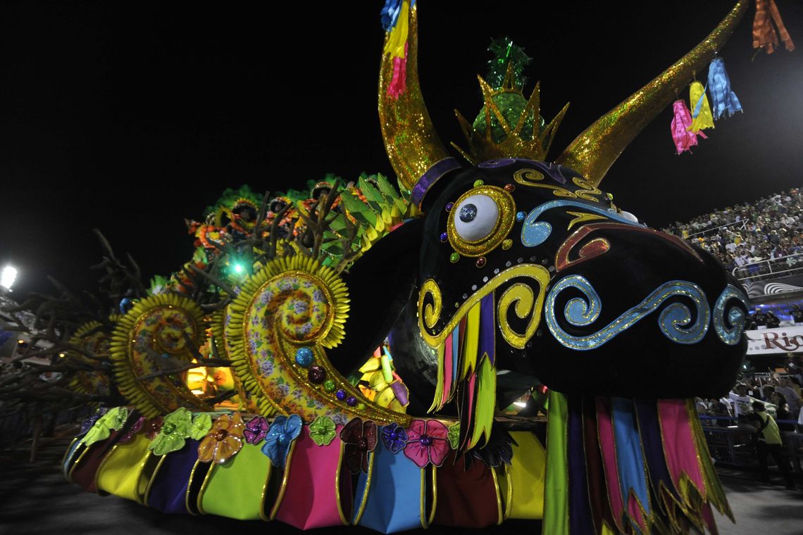 Tania Rego Rio de Janeiro - Escolas de samba do Grupo Especial se apresentam no Sambódromo da Marquês de Sapucaí, no segundo dia de desfiles (Fernando Frazão/Agência Brasil)