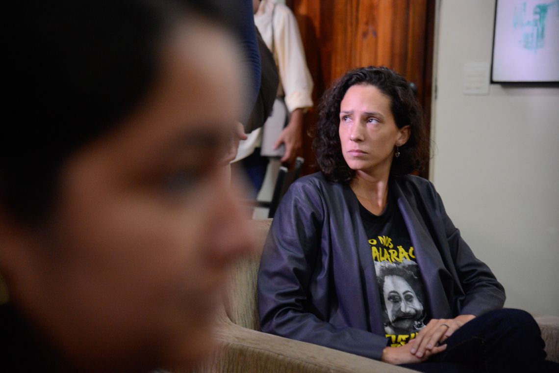 Tânia Rêgo/Agência Brasil Rio de Janeiro - Mônica Benício, viúva da vereadora Marielle Franco, durante reunião com o chefe de Polícia Civil, delegado Rivaldo Barbosa, sobre o andamento das investigações da morte da parlamentar e do motorista Anderson Gomes (Tânia
