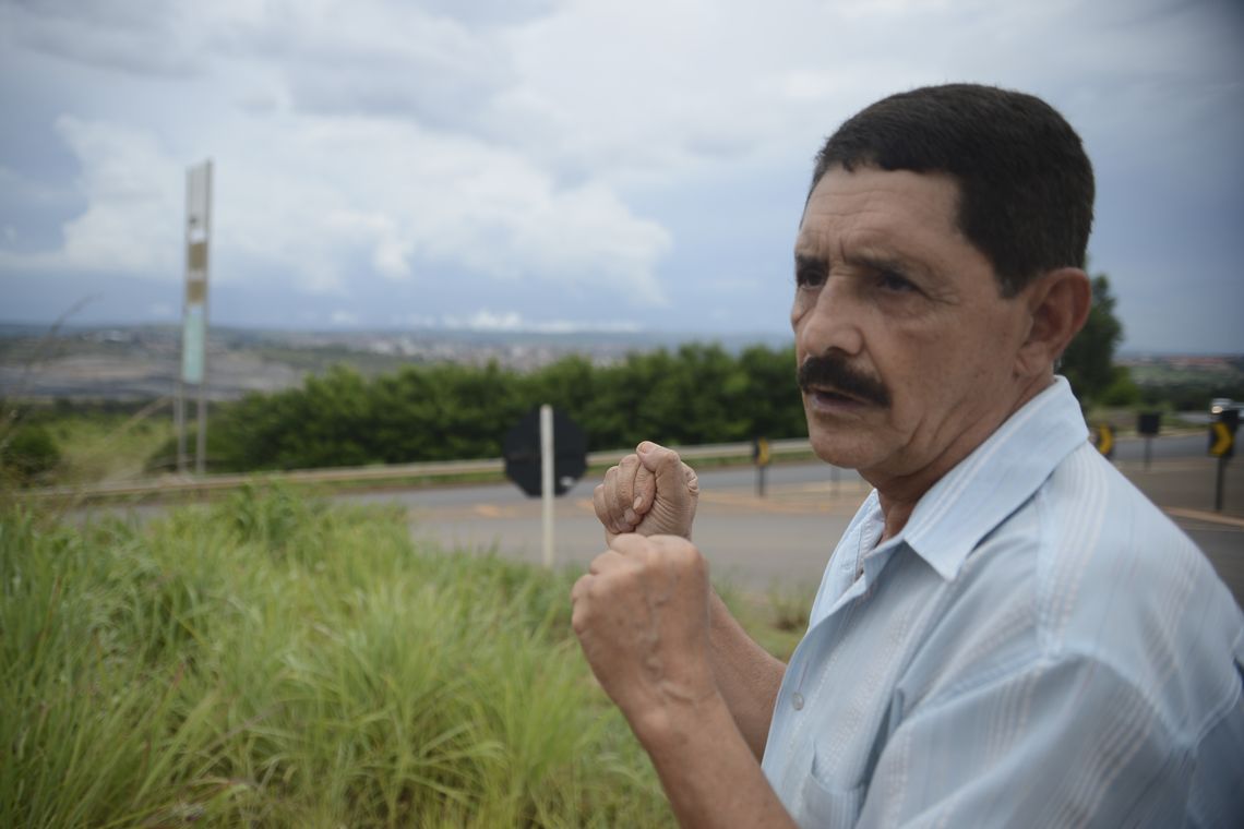 ABR O geólogo e diretor da Fundação Acangaú, Márcio José dos Santos, mora em Paracatu há 26 anos e critica fortemente o fato de as atividades da empresa serem executadas tão perto do município (José Cruz/Agência Brasil)