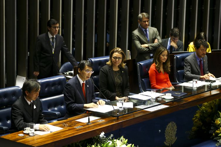 O Senado Federal realiza sessÃ£o especial em comemoraÃ§Ã£o aos 111 anos da imigraÃ§Ã£o japonesa no Brasil. 