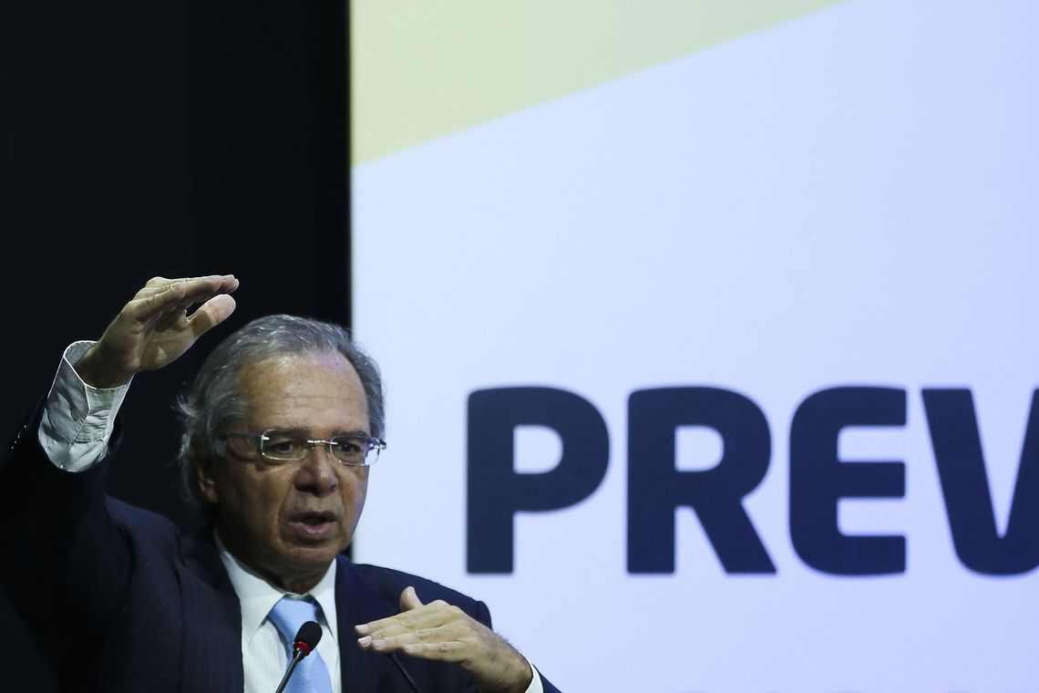 O ministro da Economia, Paulo Guedes, faz palestra na abertura do seminário Previdência: por que a reforma é crucial para o futuro do país? no auditório do edifício sede do Correio Braziliense. 