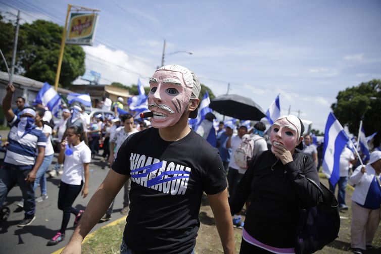 - Nicaraguenses voltam às ruas e farão marchas de três dias e greve geral para cobrar a saída do presidente Daniel Ortega - strong Rodrigo Sura/EFE/Dir
