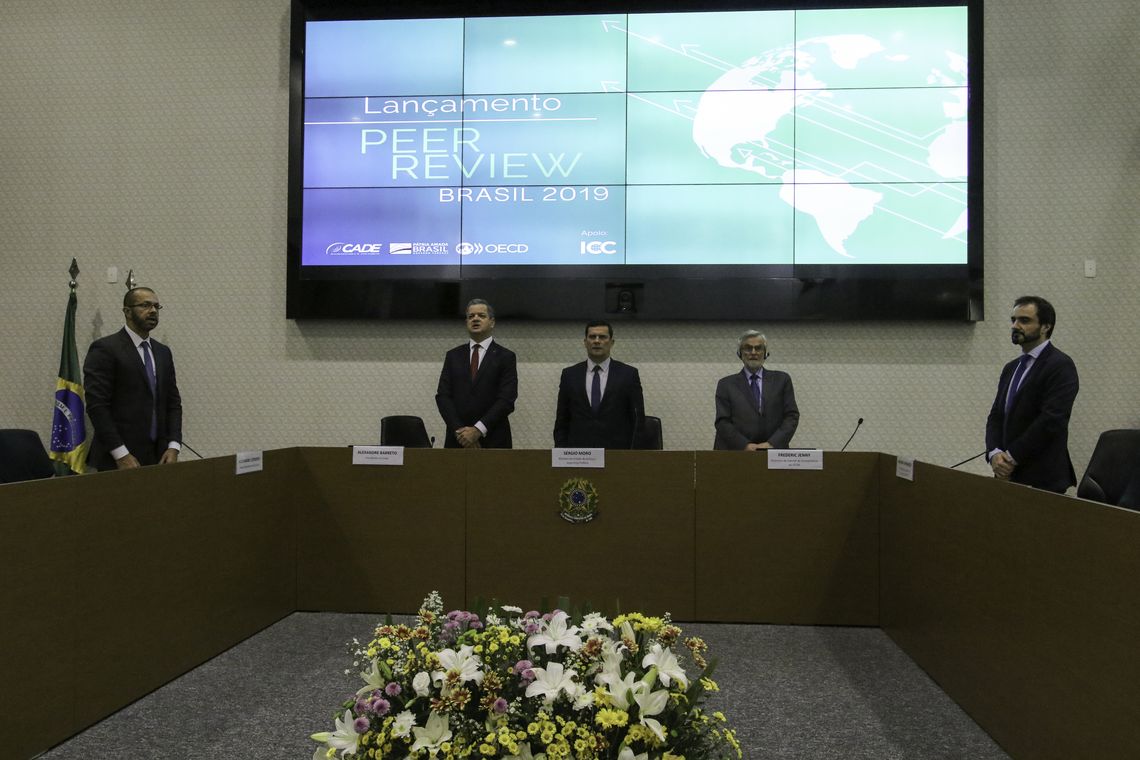 Fabio Rodrigues Pozzebom/Agência Brasil O ministro da Justiça e Segurança Pública, Sergio Moro, participa do lançamento da publicação Peer Review Brasil 2019, do Conselho Administrativo de Defesa Econômica (Cade).