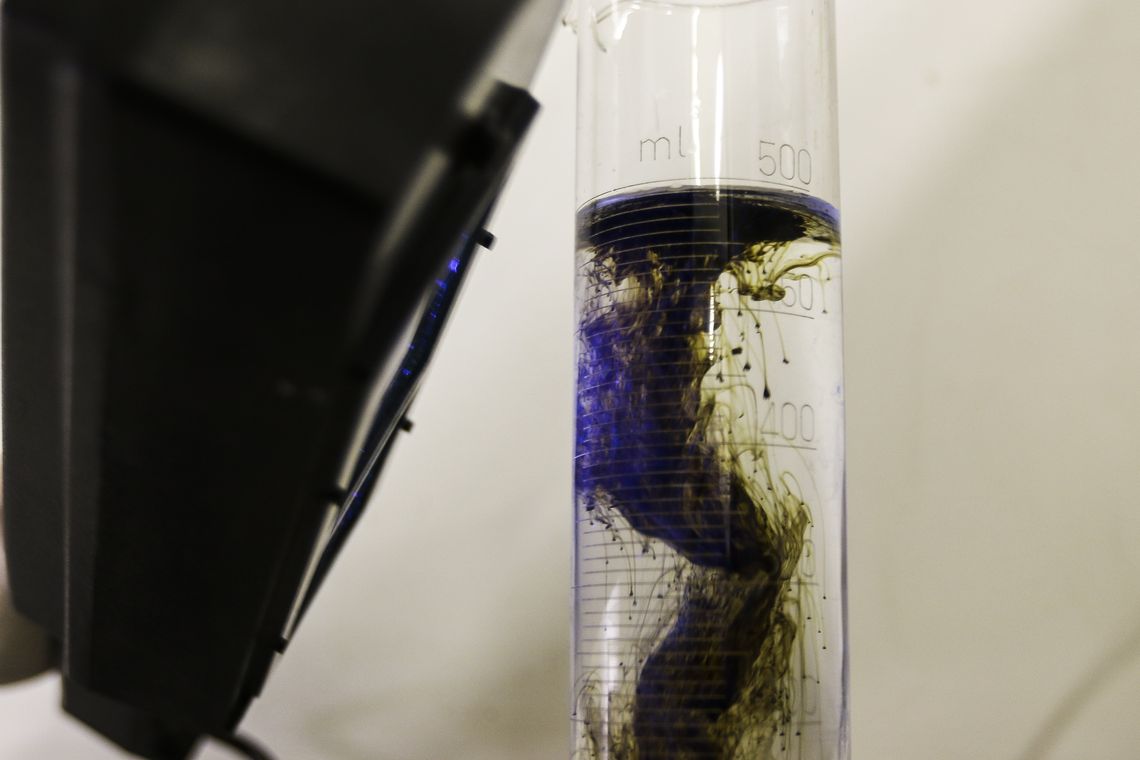 Marcello Casal JrAgência Brasil O Instituto de Química da UNB, em parceria com a Embrapa, desenvolveu uma nanotecnologia capaz de incrementar a produtividade das plantas, aumentar o valor nutritivo dos alimentos, a substância Krill A32.